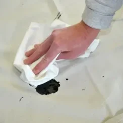 wonder rag wiping up paint